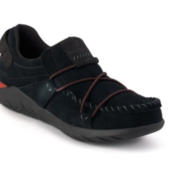Manitobah Men's Makwa Slip-On Mukluk Black Suede Sizes New 60169 Waterproof - Picture 1 of 11